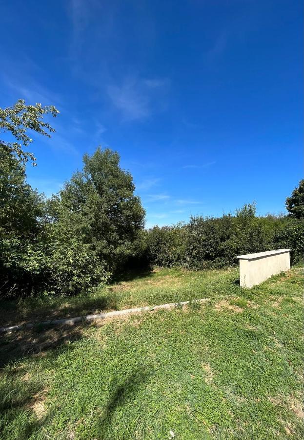 Maison Spacieuse Avec Grand Jardin Et Parking A 20 Min De Lyon Simandres