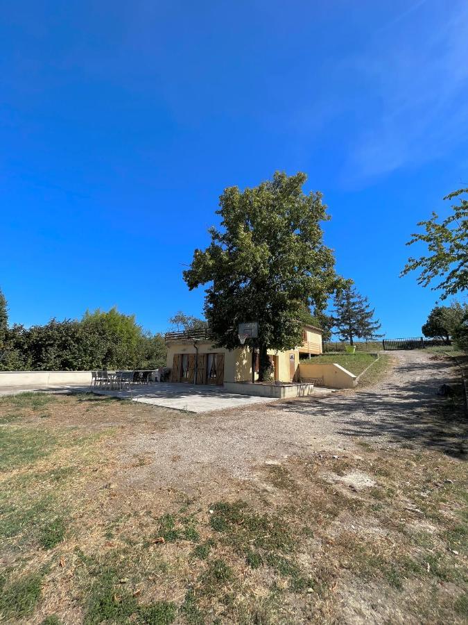 Vakantiehuis Maison Spacieuse Avec Grand Jardin Et Parking A 20 Min De Lyon Simandres