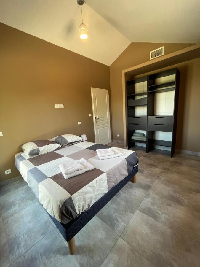 Maison Spacieuse Avec Grand Jardin Et Parking A 20 Min De Lyon * Simandres