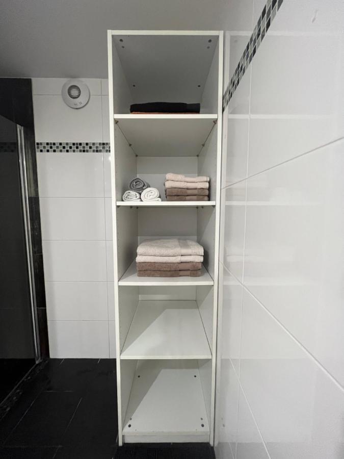 Maison Spacieuse Avec Grand Jardin Et Parking A 20 Min De Lyon * Simandres